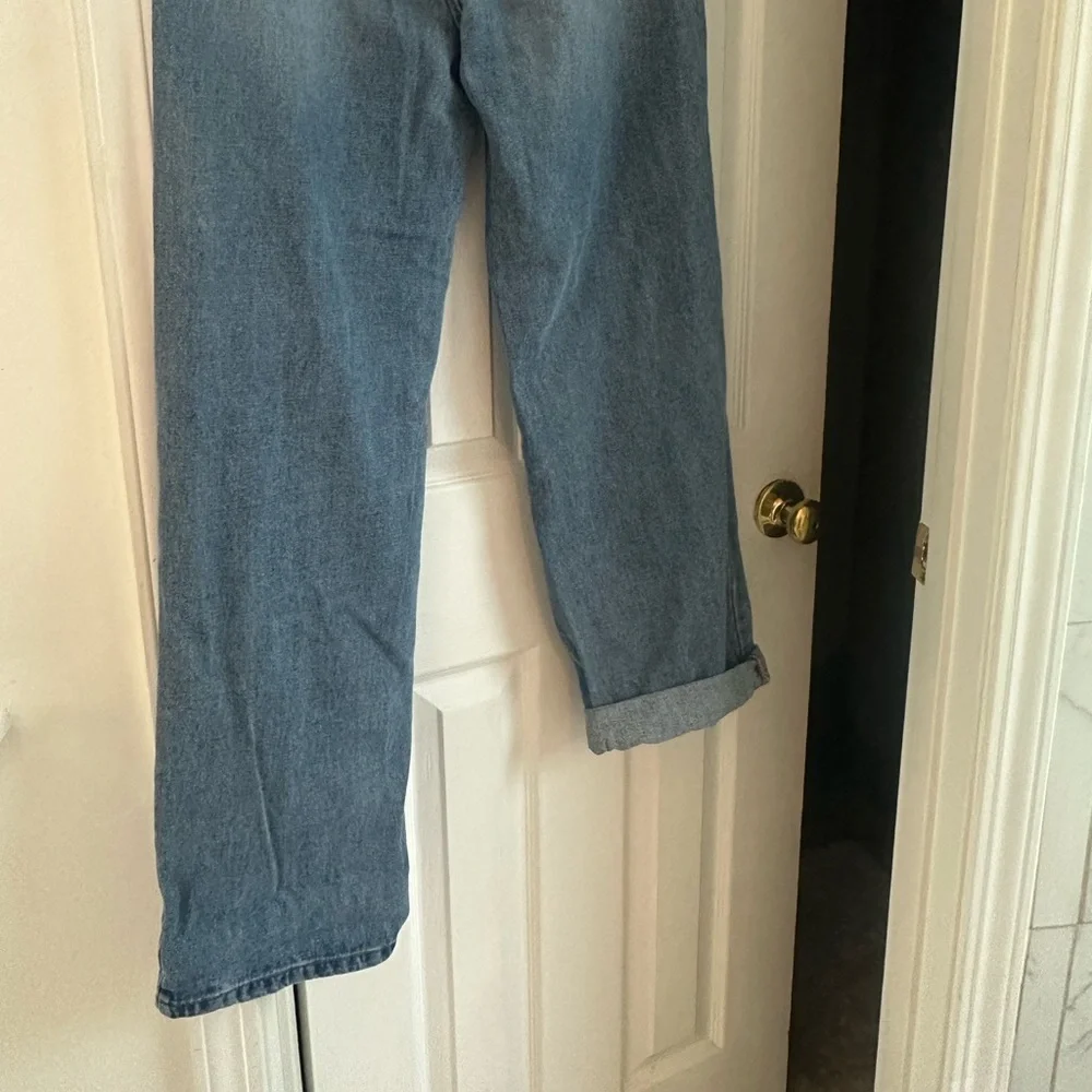RSQ Relaxed Fit Jeans in Classic Blue Women’s frayed legs - Picture 6 of 6
